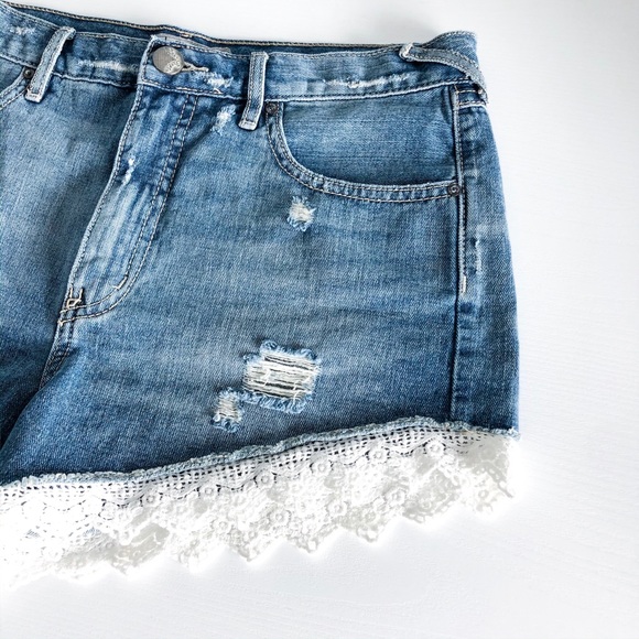Free People Lace Denim Shorts NWOT - Picture 2 of 5